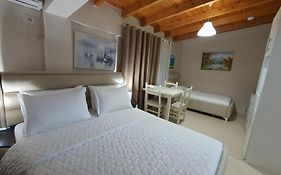 Hotel Vila Alvin & Apartments