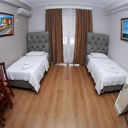 Hotel Vila Alvin & Apartments Saranda Dış mekan fotoğraf