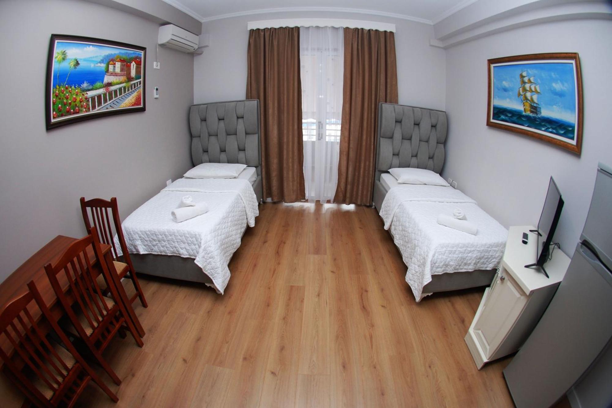 Hotel Vila Alvin & Apartments Saranda Dış mekan fotoğraf