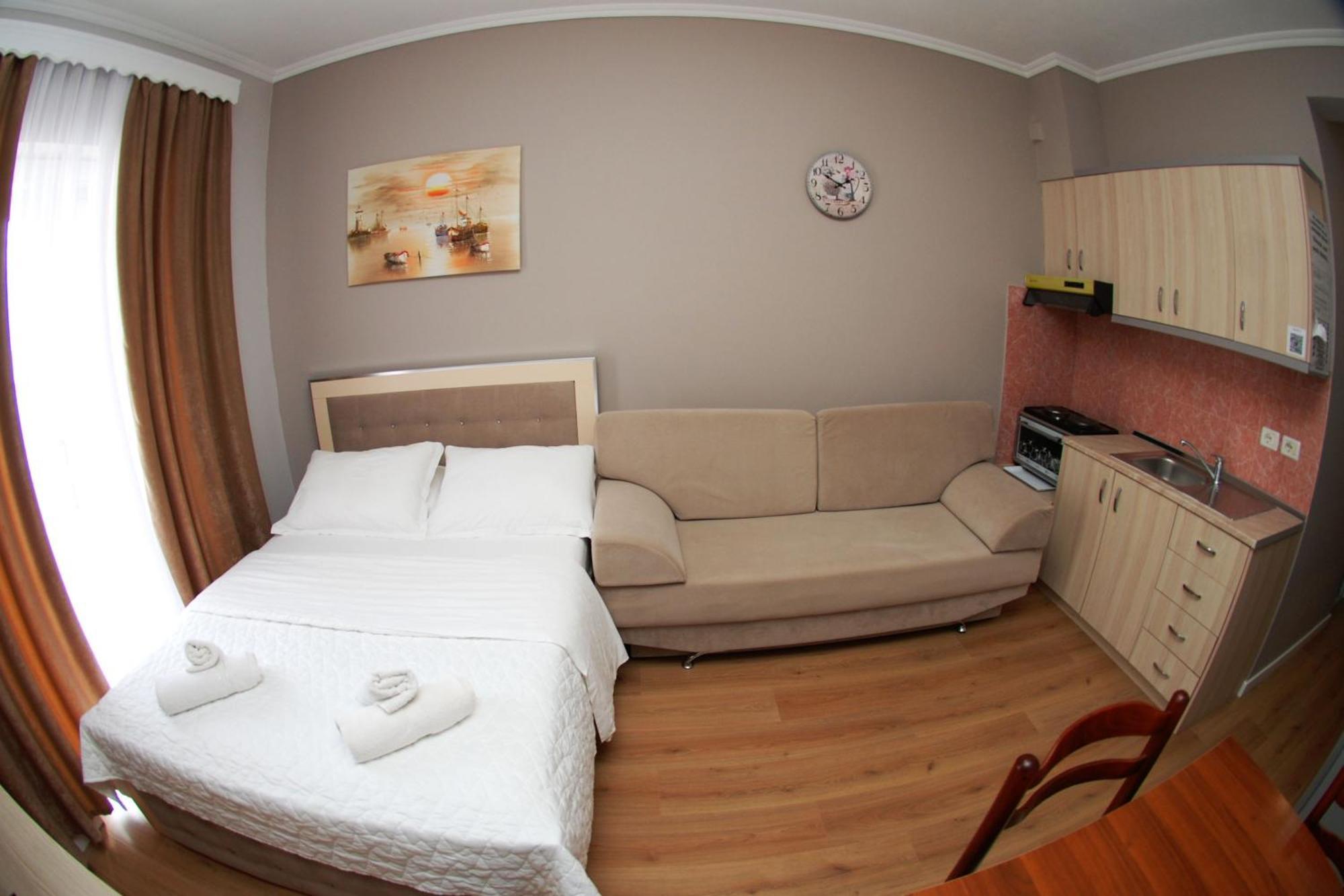 Hotel Vila Alvin & Apartments Saranda Dış mekan fotoğraf