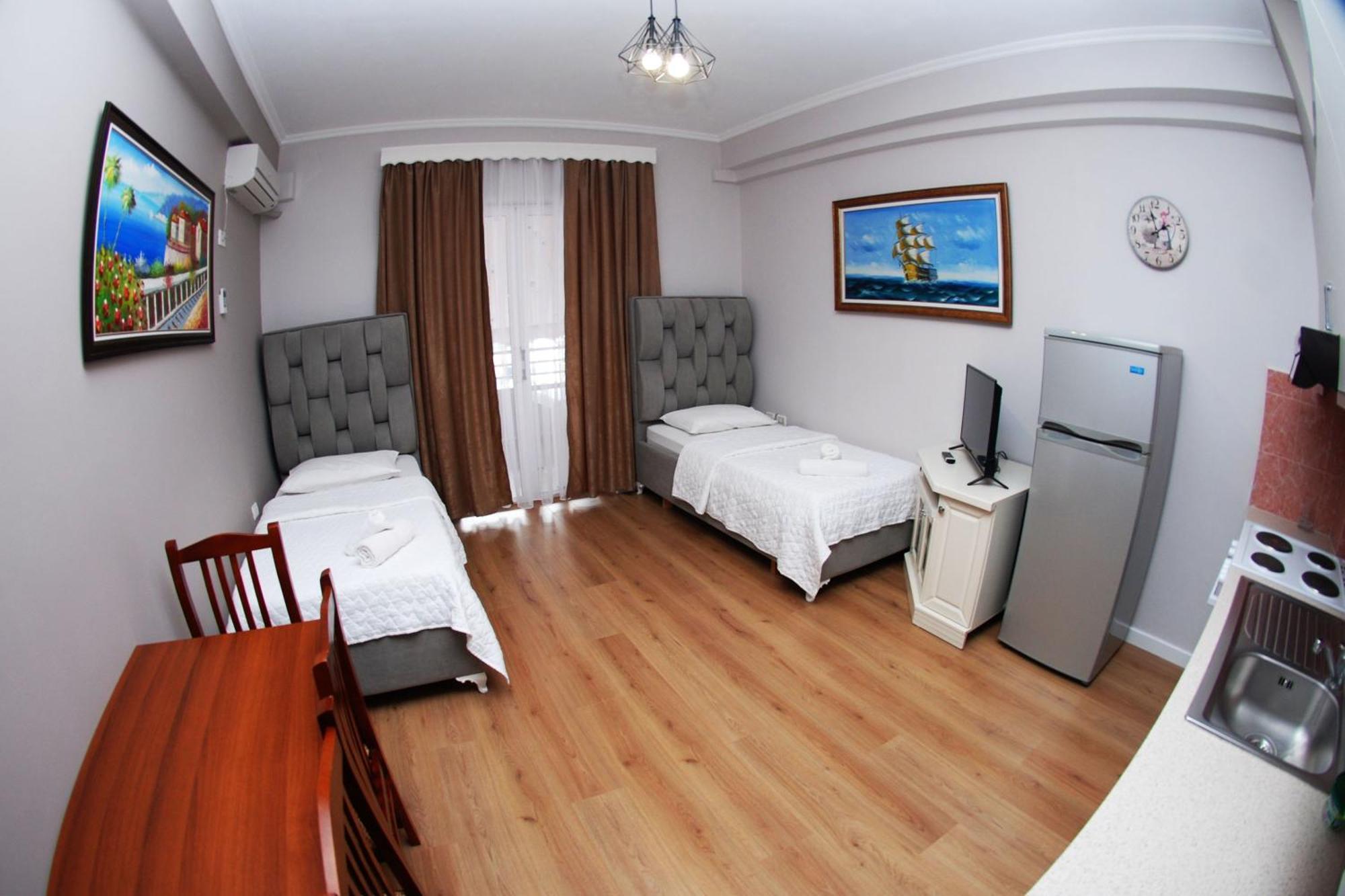 Hotel Vila Alvin & Apartments Saranda Dış mekan fotoğraf