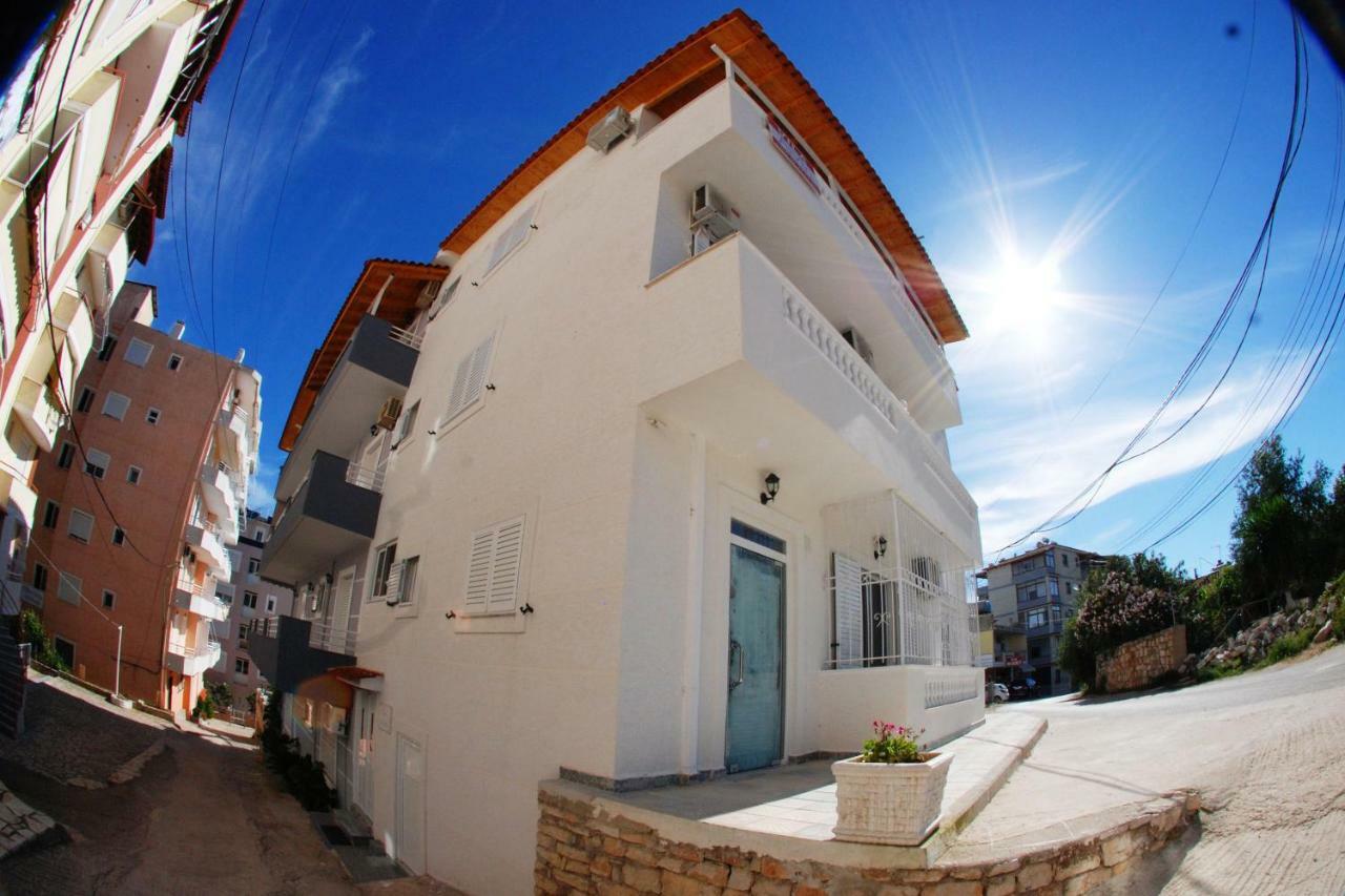 Hotel Vila Alvin & Apartments Saranda Dış mekan fotoğraf