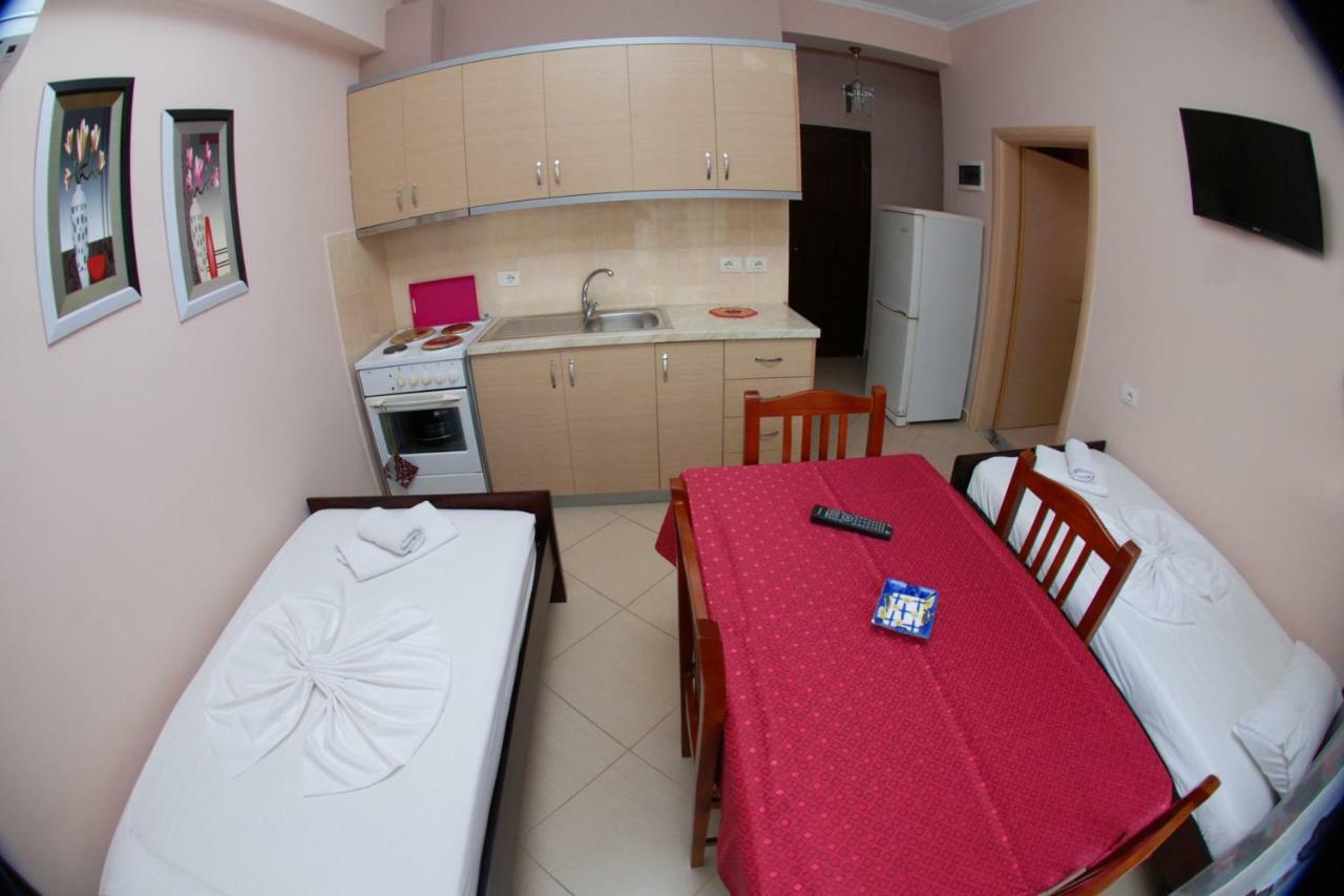 Hotel Vila Alvin & Apartments Saranda Dış mekan fotoğraf